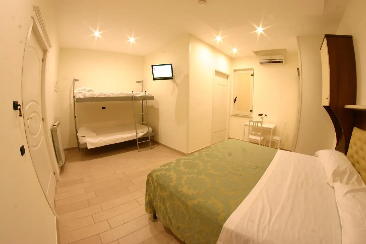 Hotel Chic SantʼAntimo